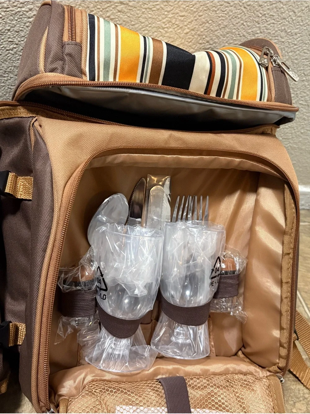 All Camp Outdoor Gear. Fully Insulated Camping Thermal Backpack